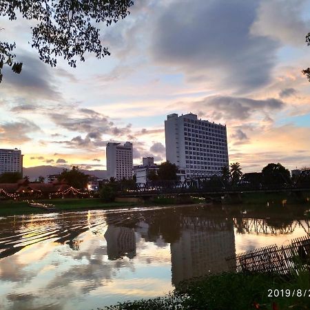 Baan Thai Resort Чиангмай Экстерьер фото